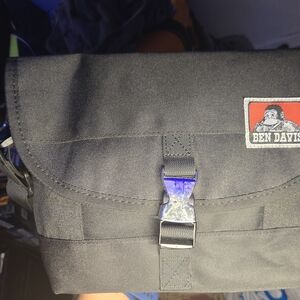 Ben Davis Black Messenger Bag